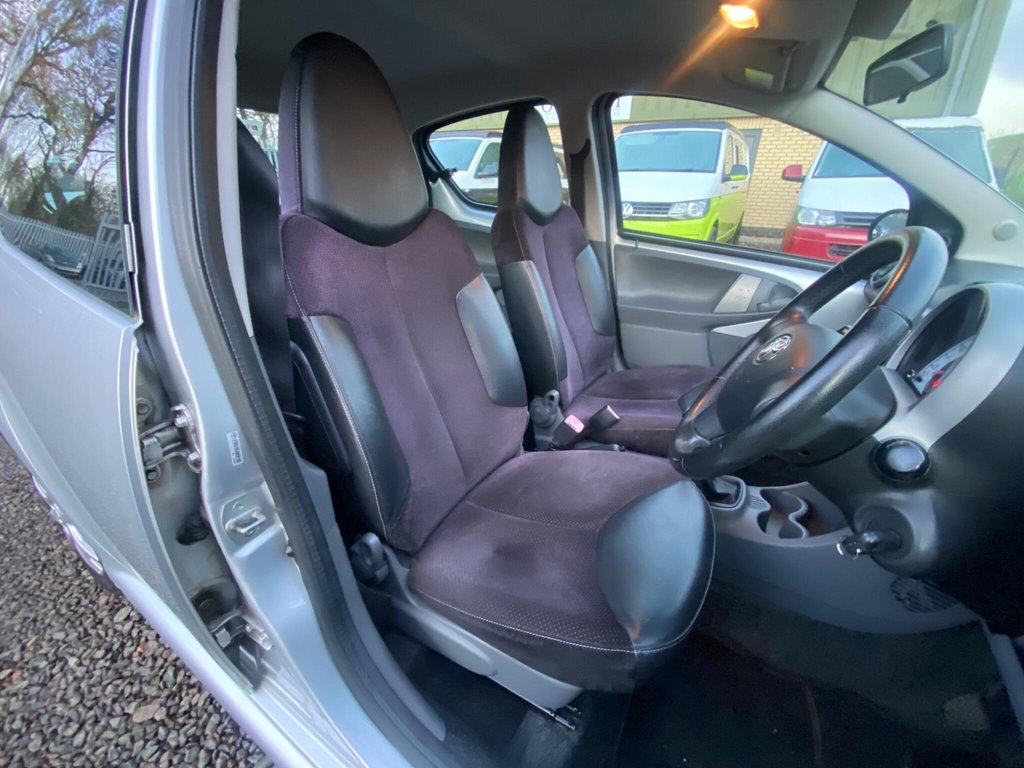 Used Toyota AYGO 2009 for sale - 76784043: Photo 32