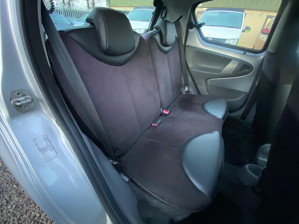 Used Toyota AYGO 2009 for sale - 76784043: Photo 38