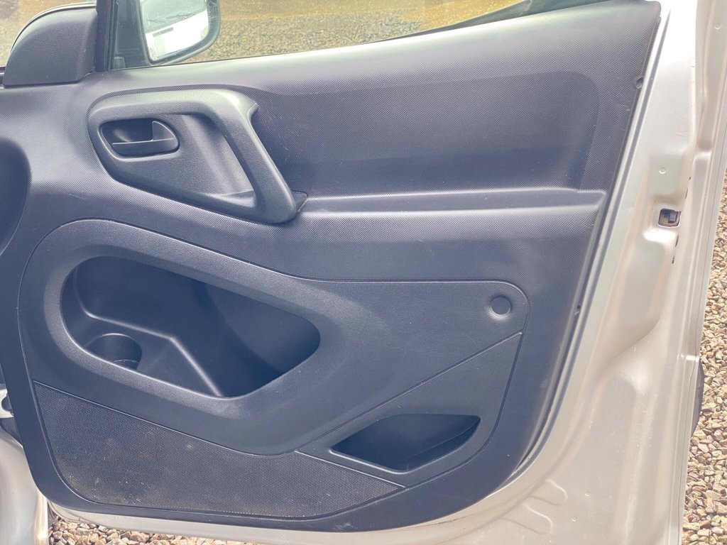 Used Citroen Berlingo 2015 for sale - 77697955: Photo 45