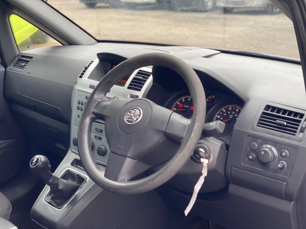 Used Vauxhall Zafira 2009 for sale - 77780488: Photo 29