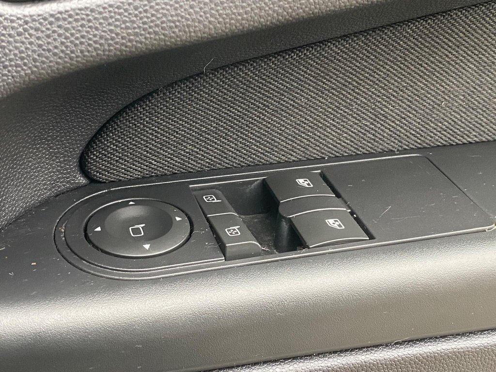 Used Vauxhall Zafira 2009 for sale - 77780488: Photo 34