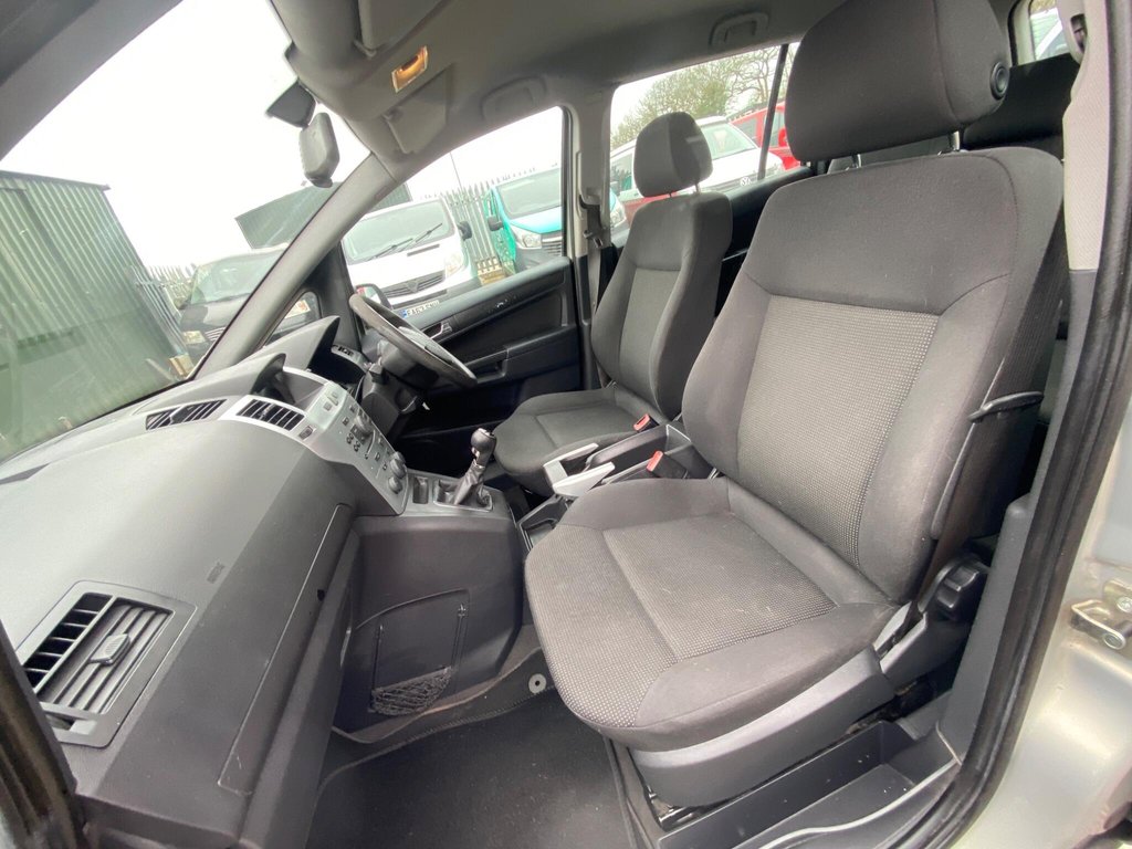 Used Vauxhall Zafira 2009 for sale - 77780488: Photo 44