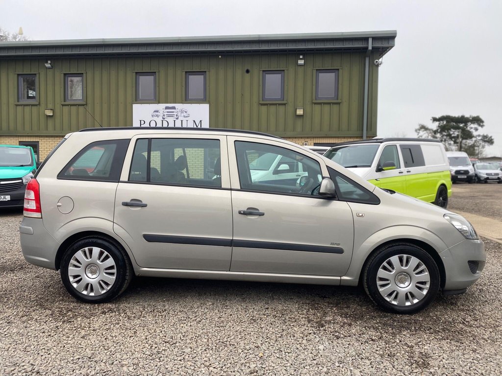 Used Vauxhall Zafira 2009 for sale - 77780488: Photo 6