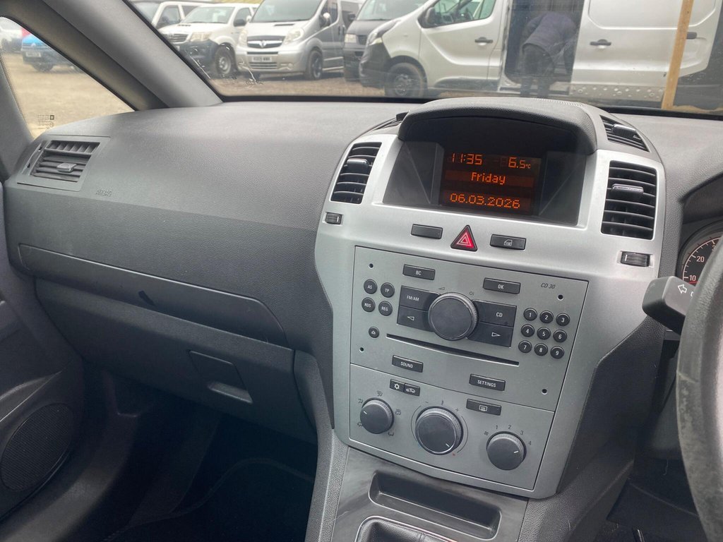 Used Vauxhall Zafira 2009 for sale - 77780488: Photo 8