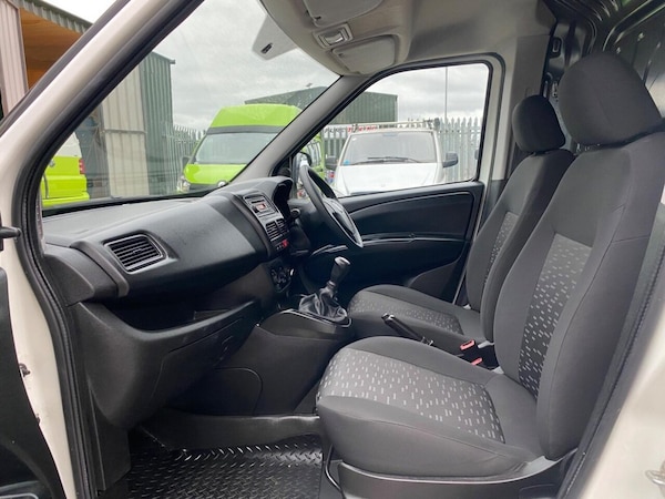 Used Vauxhall Combo 2018 for sale - 76210783: Photo 16