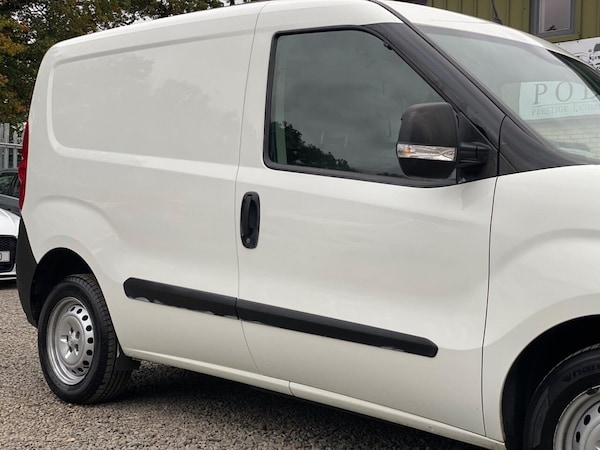 Used Vauxhall Combo 2018 for sale - 76210783: Photo 24