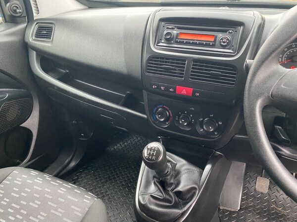 Used Vauxhall Combo 2018 for sale - 76210783: Photo 33