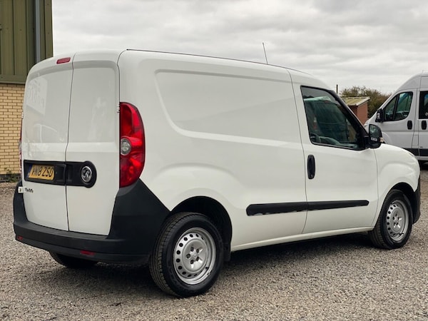 Used Vauxhall Combo 2018 for sale - 76210783: Photo 5