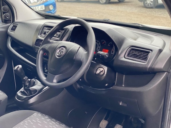 Used Vauxhall Combo 2018 for sale - 76210783: Photo 6