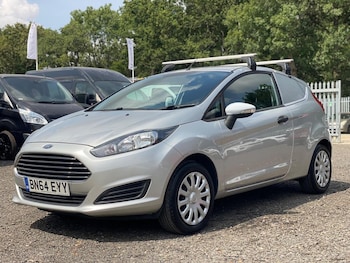 Used Ford Fiesta Van 2014 for sale - 79305537: Photo