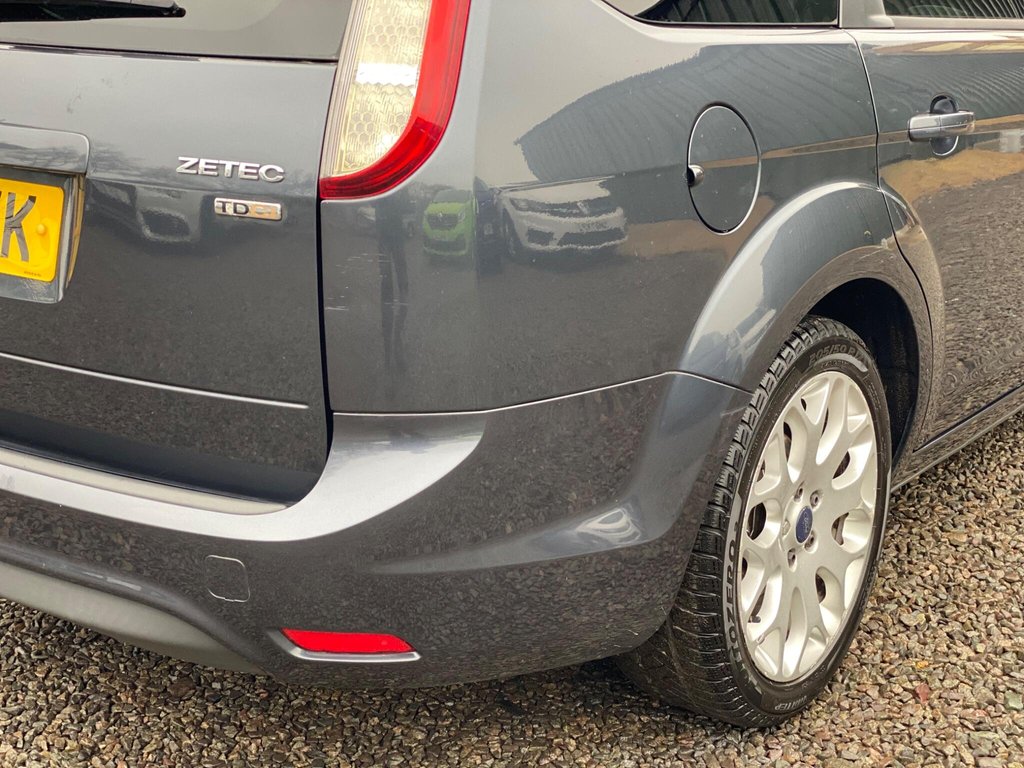 Used Ford Focus 2010 for sale - 77293302: Photo 27