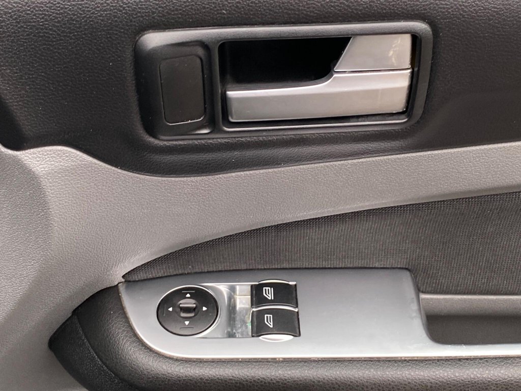 Used Ford Focus 2010 for sale - 77293302: Photo 39