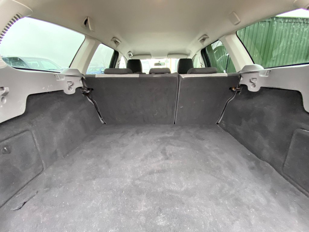 Used Ford Focus 2010 for sale - 77293302: Photo 47