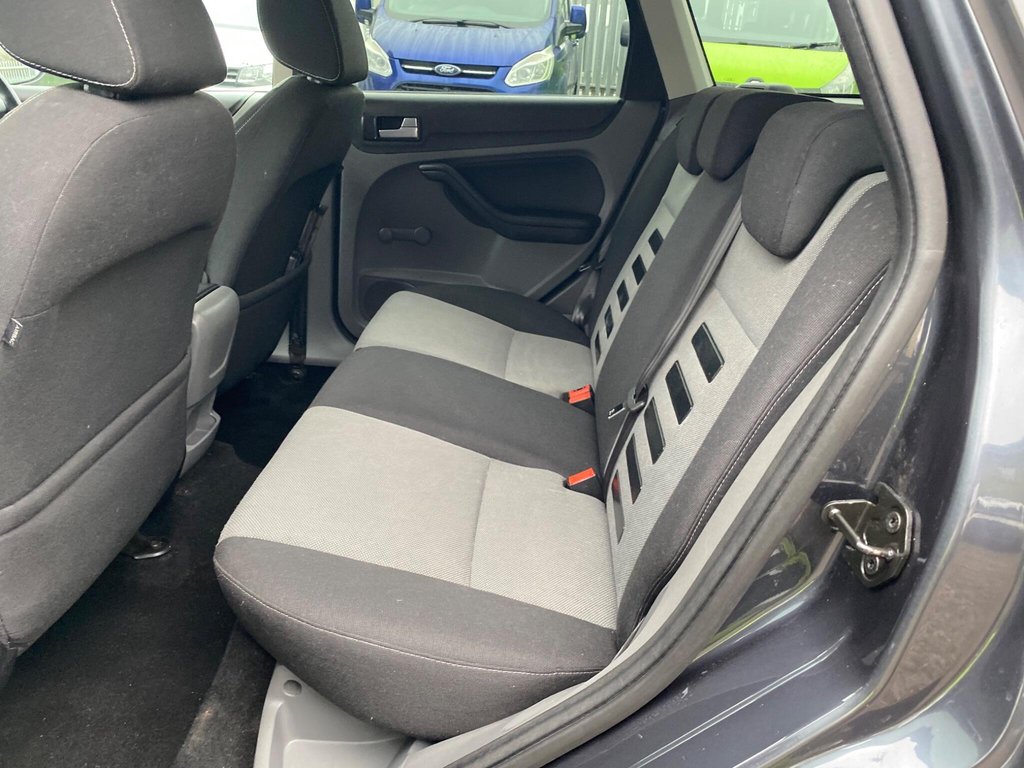 Used Ford Focus 2010 for sale - 77293302: Photo 48