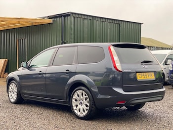 Used Ford Focus 2010 for sale - 77293302: Photo