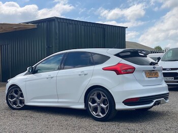 Used Ford Focus 2015 for sale - 78414093: Photo