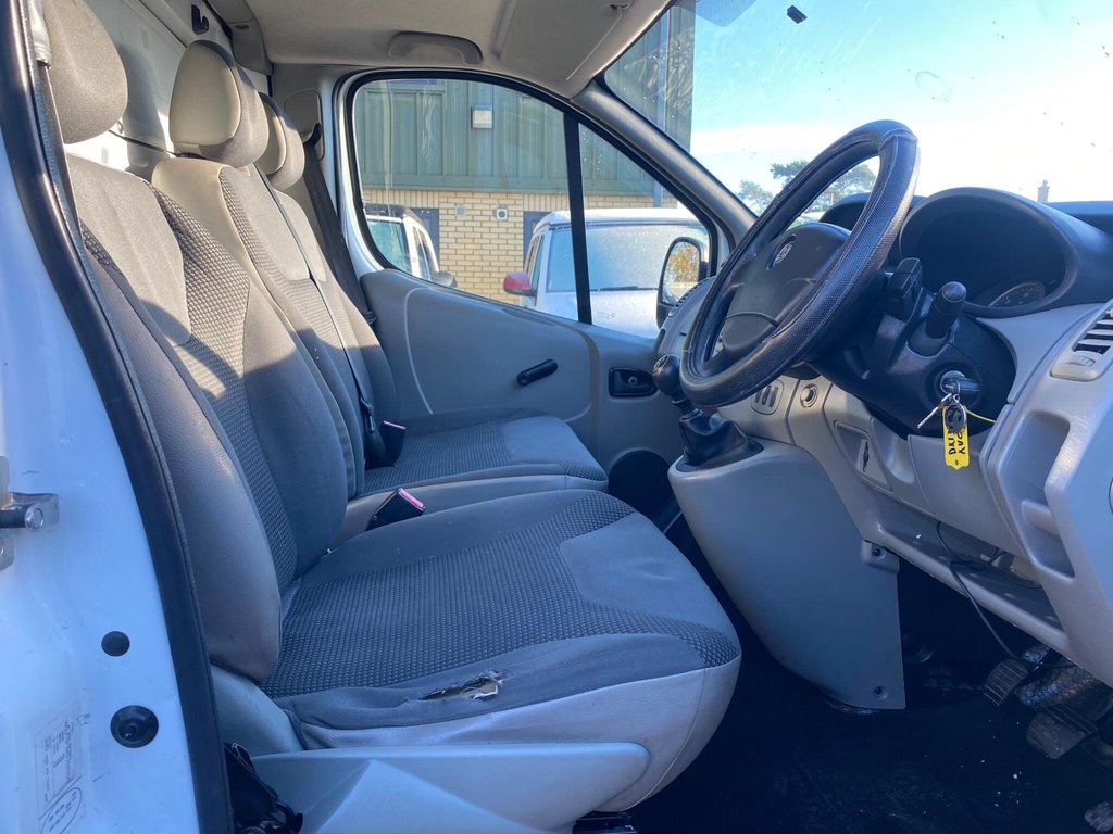 Used Vauxhall Vivaro 2013 for sale - 76655356: Photo 6