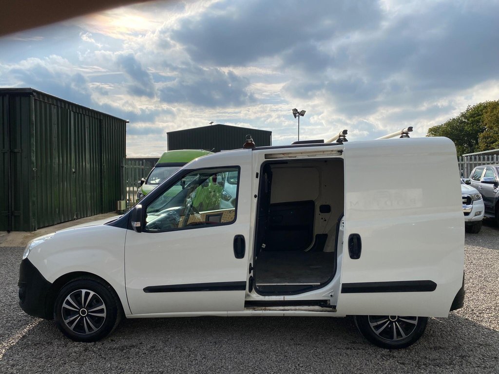 Used Vauxhall Combo 2016 for sale - 76139871: Photo 13