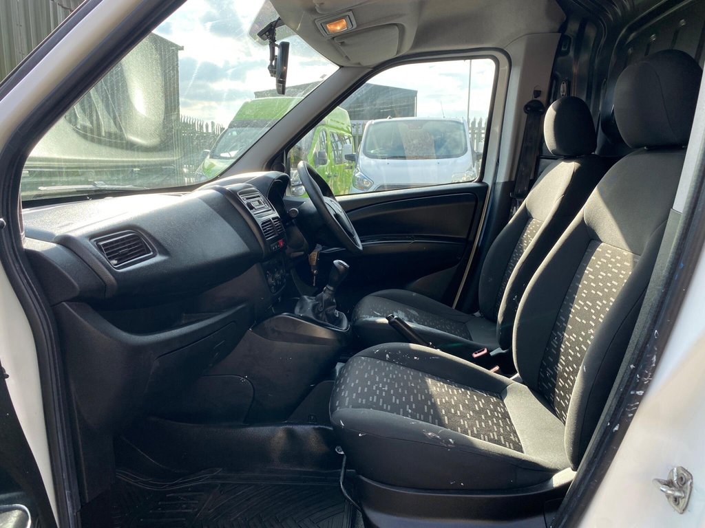 Used Vauxhall Combo 2016 for sale - 76139871: Photo 16