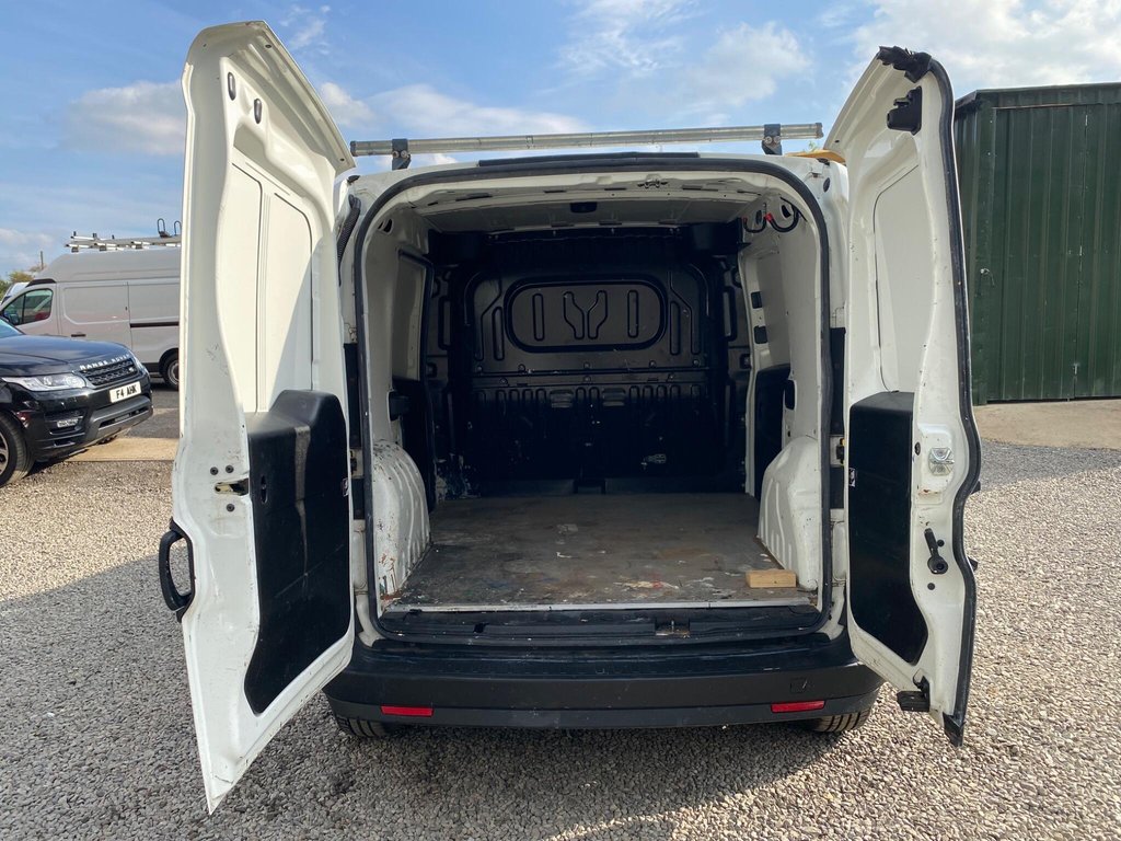 Used Vauxhall Combo 2016 for sale - 76139871: Photo 45