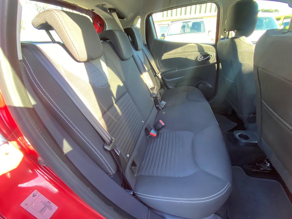 Used Renault Clio 2014 for sale - 76655357: Photo 11