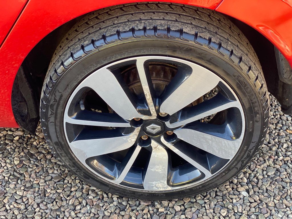 Used Renault Clio 2014 for sale - 76655357: Photo 17