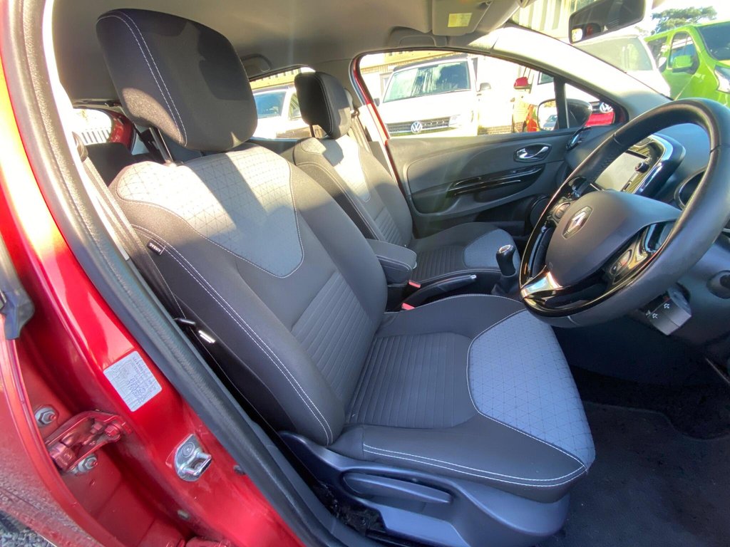 Used Renault Clio 2014 for sale - 76655357: Photo 32