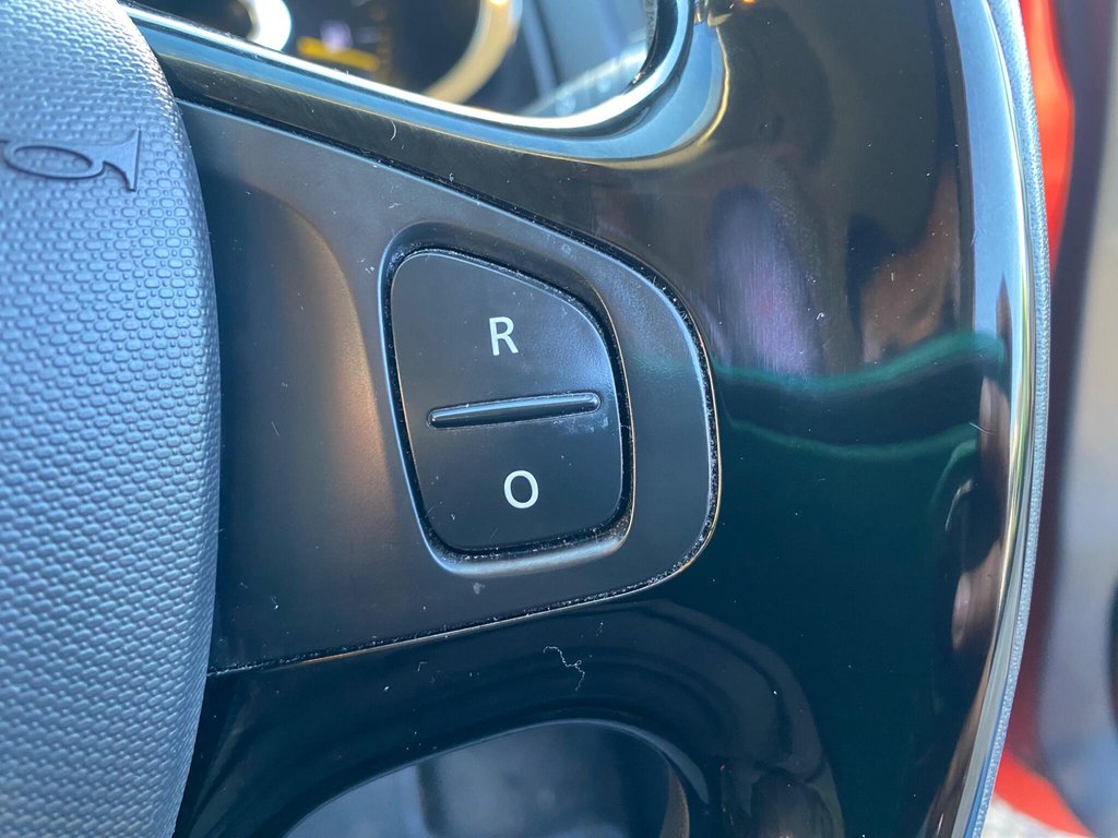 Used Renault Clio 2014 for sale - 76655357: Photo 36