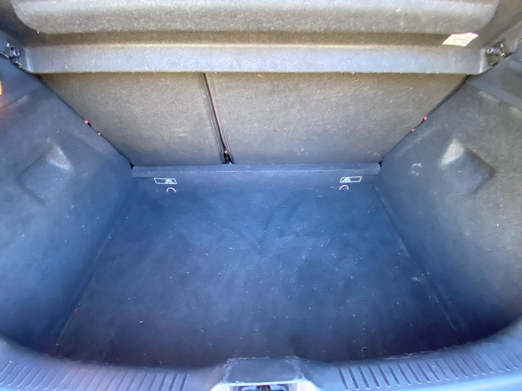 Used Renault Clio 2014 for sale - 76655357: Photo 48