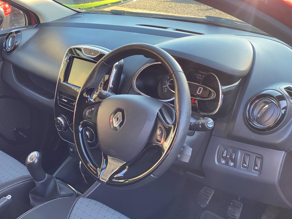 Used Renault Clio 2014 for sale - 76655357: Photo 6