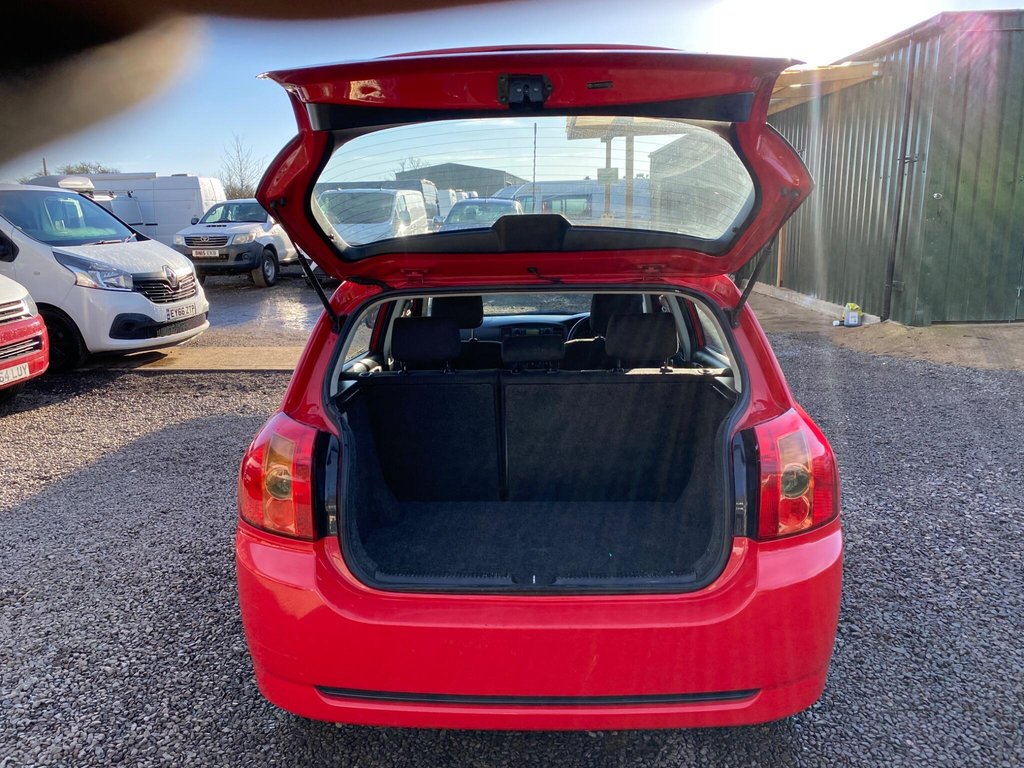 Used Toyota Corolla 2005 for sale - 77205379: Photo 42