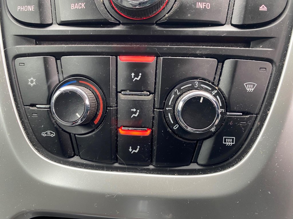 Used Vauxhall Astra 2013 for sale - 77795048: Photo 33