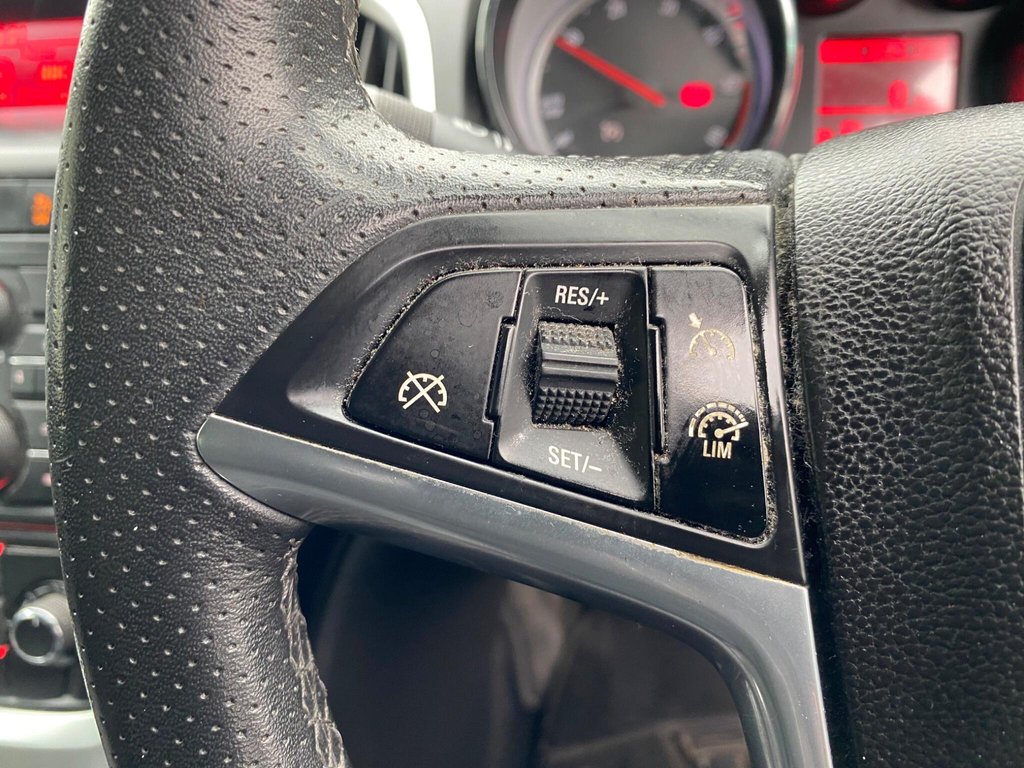 Used Vauxhall Astra 2013 for sale - 77795048: Photo 34