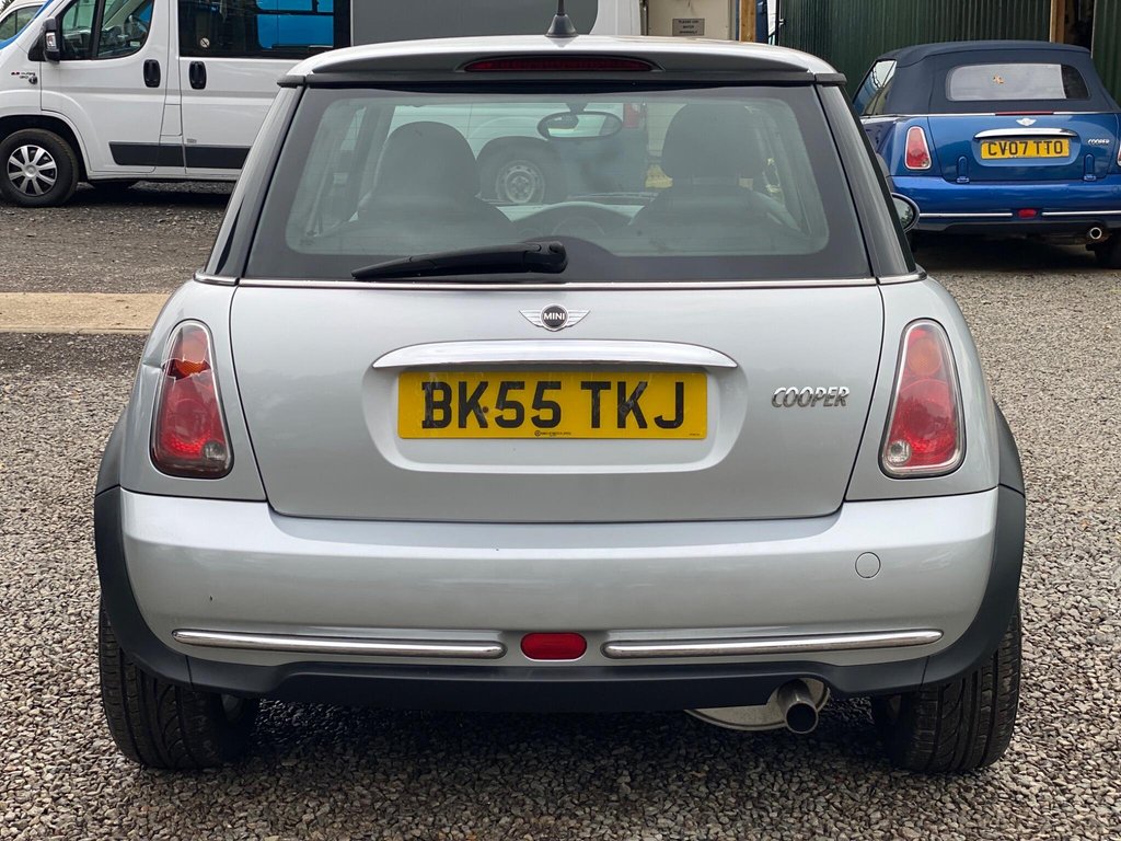 Used MINI Hatch 2005 for sale - 76372549: Photo 20