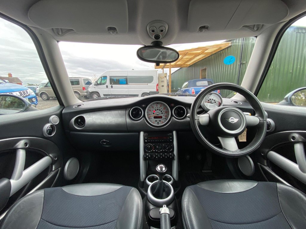 Used MINI Hatch 2005 for sale - 76372549: Photo 41