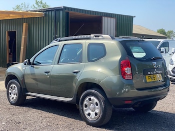 Used Dacia Duster 2015 for sale - 78996244: Photo