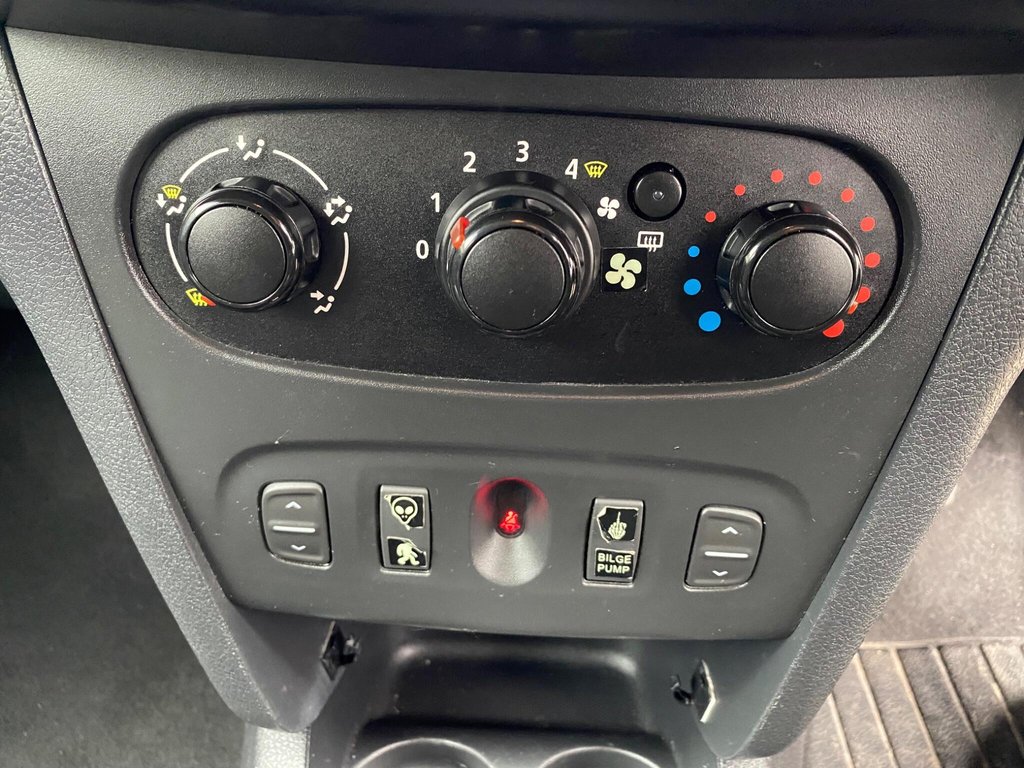 Used Dacia Sandero Stepway 2013 for sale - 77795050: Photo 32