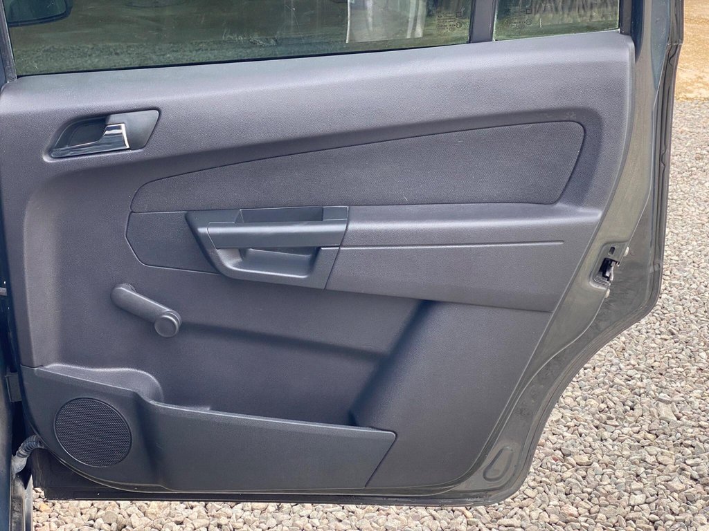 Used Vauxhall Zafira 2013 for sale - 77525849: Photo 50