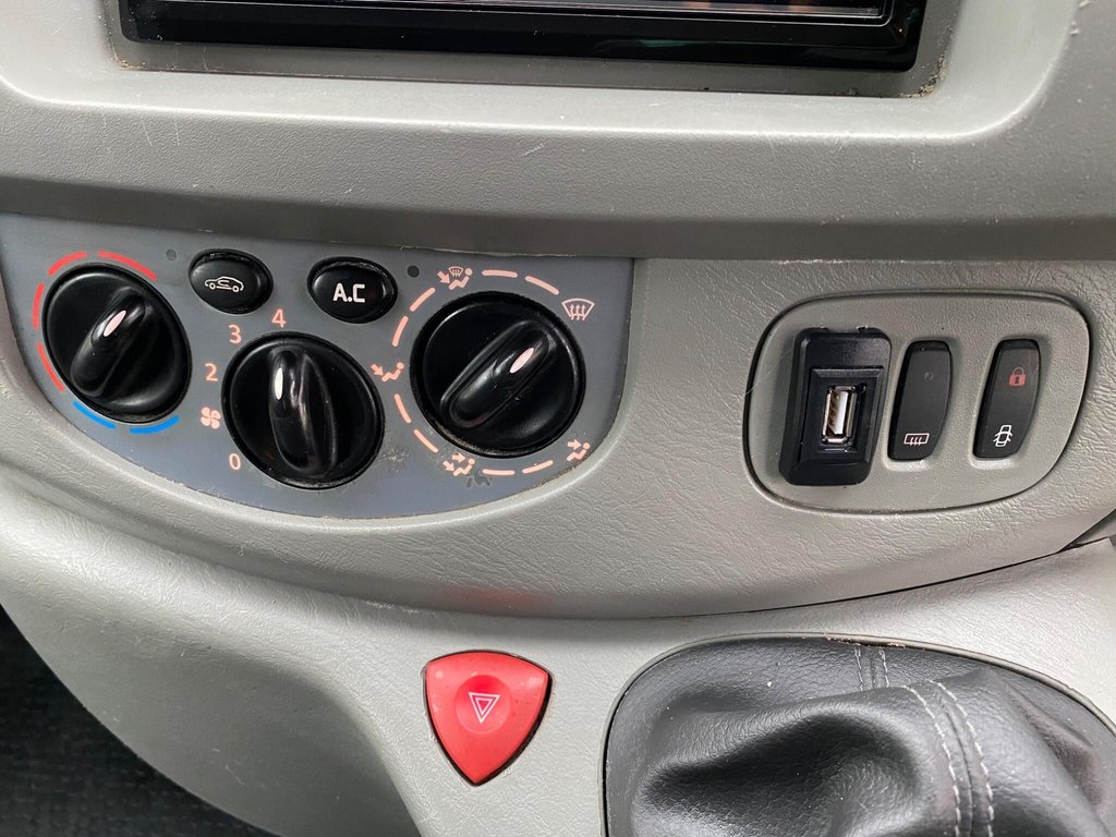 Used Vauxhall Vivaro 2008 for sale - 77408610: Photo 39