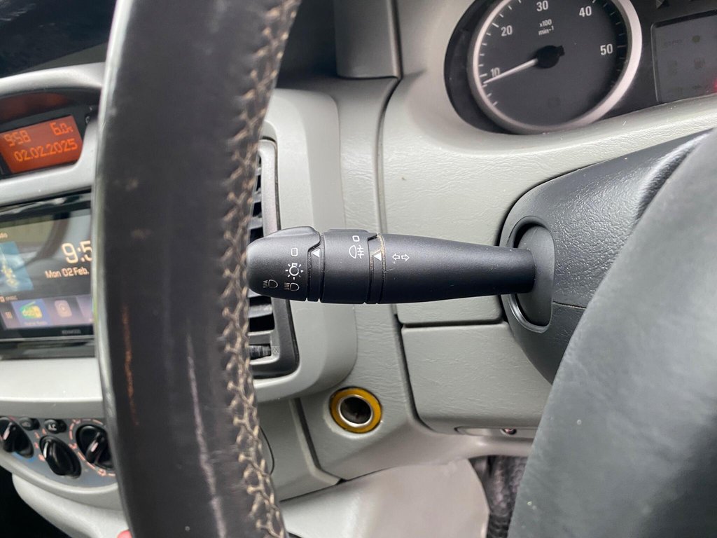 Used Vauxhall Vivaro 2008 for sale - 77408610: Photo 40