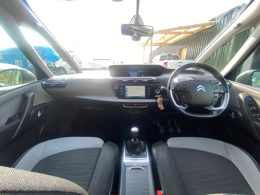 Used Citroen C4 Grand Picasso 2015 for sale - 76038640: Photo 10