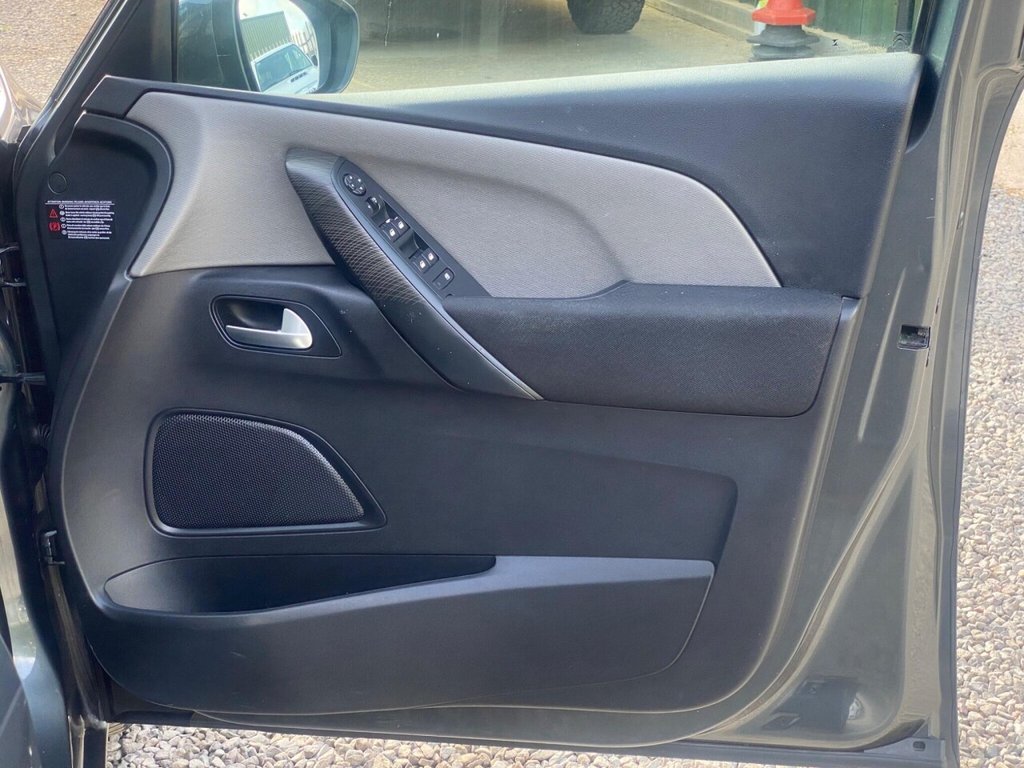 Used Citroen C4 Grand Picasso 2015 for sale - 76038640: Photo 47