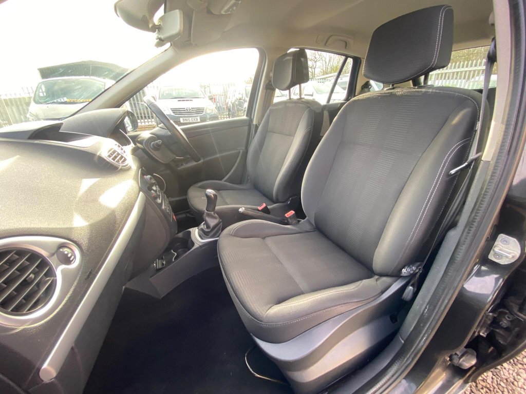 Used Renault Clio 2009 for sale - 78134285: Photo 17