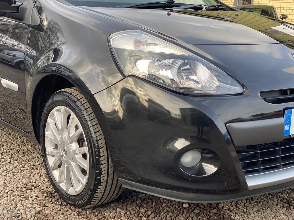 Used Renault Clio 2009 for sale - 78134285: Photo 24