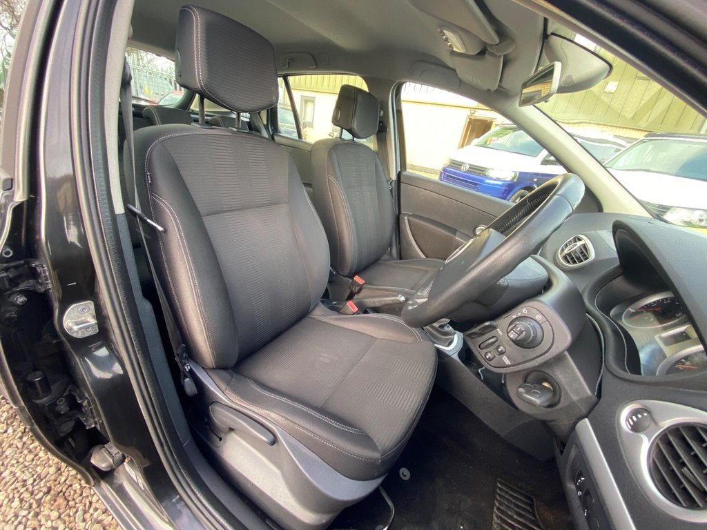 Used Renault Clio 2009 for sale - 78134285: Photo 34