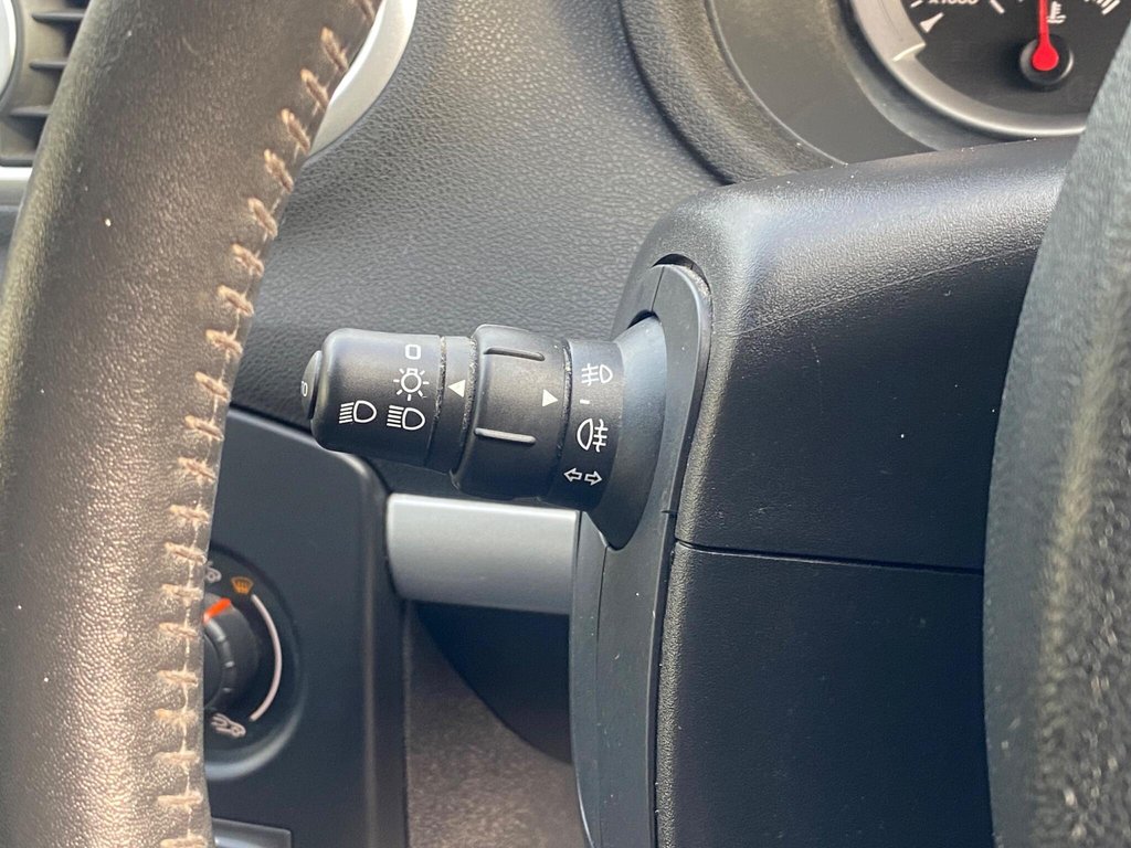 Used Renault Clio 2009 for sale - 78134285: Photo 40