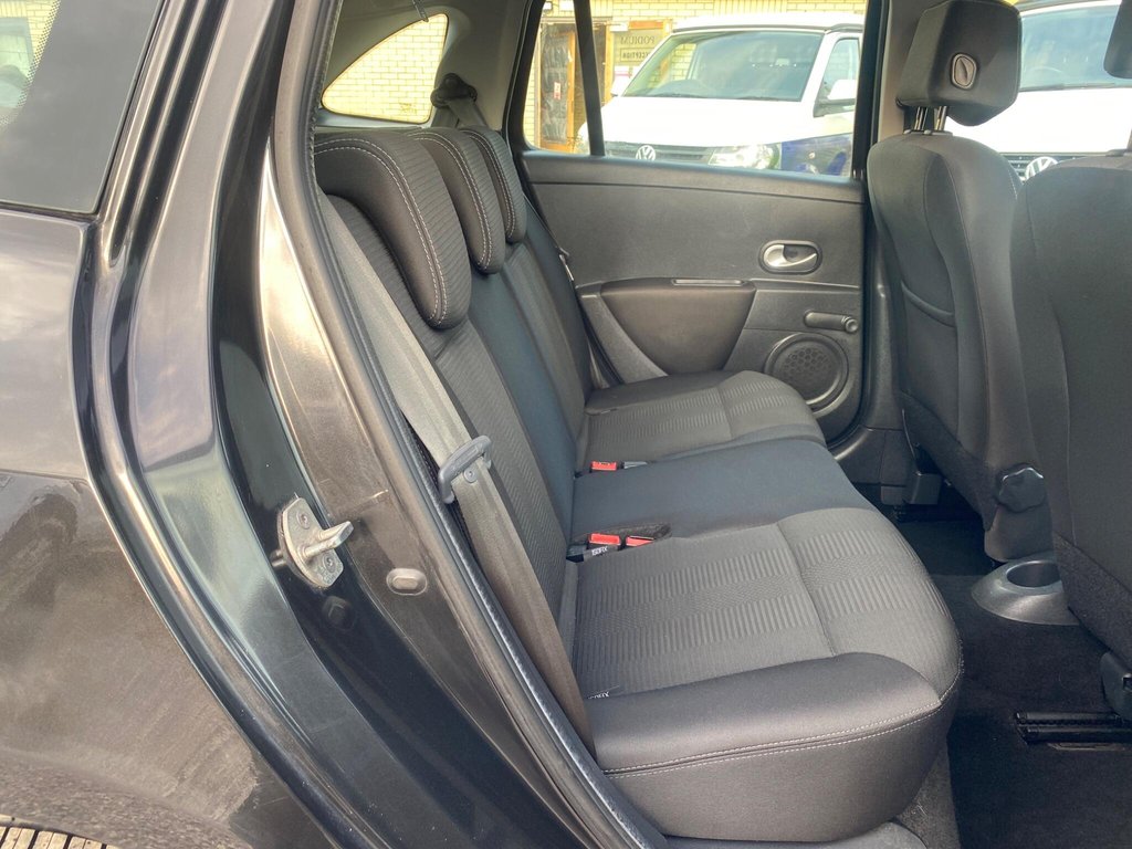 Used Renault Clio 2009 for sale - 78134285: Photo 45