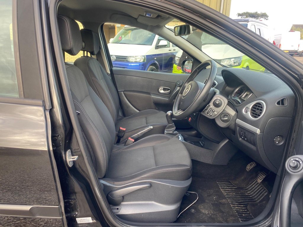 Used Renault Clio 2009 for sale - 78134285: Photo 6