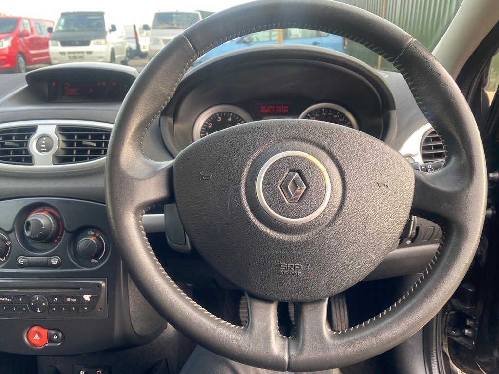 Used Renault Clio 2009 for sale - 78134285: Photo 9