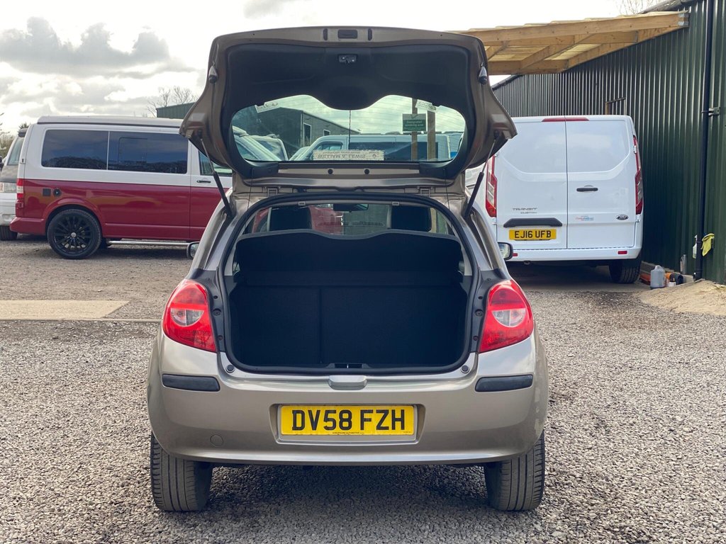 Used Renault Clio 2009 for sale - 78117609: Photo 13